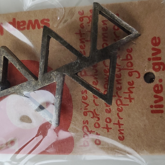 Boutique Swap Bops Adornment Charm Five Triangles Any Necklace or Bracelet - Picture 3 of 7